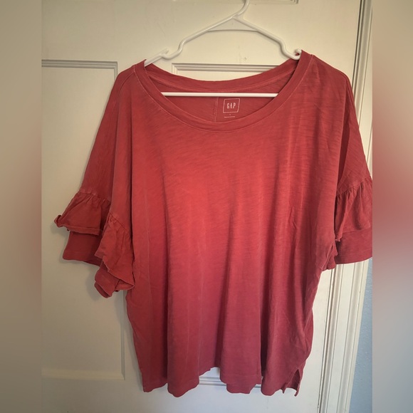Gap large t shirt with ruffled sleeves - Picture 1 of 5